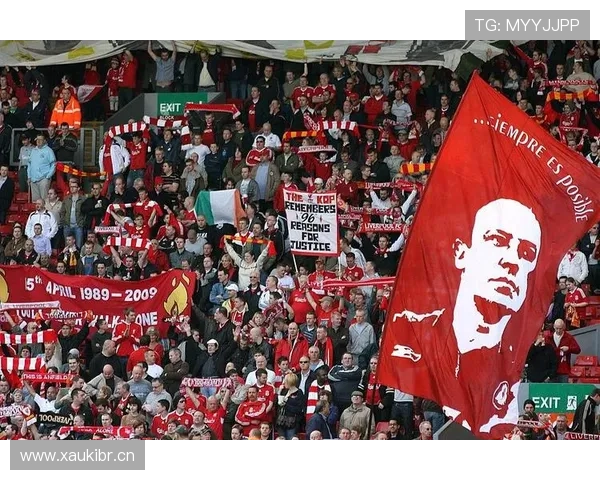 曼联的进攻失效，本质是空间与连接的崩塌