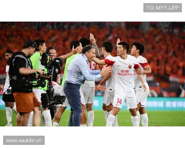 山东泰山战术与管理双重困境局面持续,中期阶段球队竞争力稳定性逐步反映