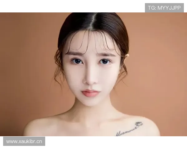 崔家溪这生活太疯狂了，哪有人一边喊苦一边穿得像准备领奖的明星？