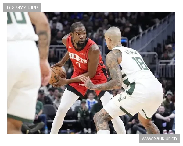 凯文·杜兰特随手买件外套那价格我当场想把银行卡埋了