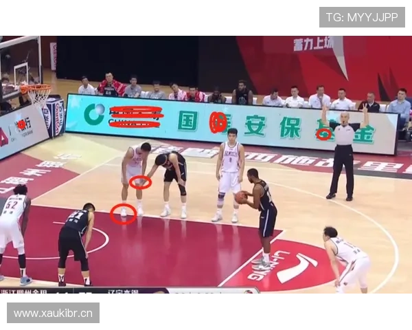 连续动作如何判定犯规?详细解析规则要点与实战案例分析 连续动作如何判定犯规?详细解析规则要点与实战案例分析